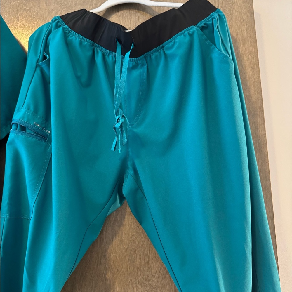 Teal Women's Athletic Pants